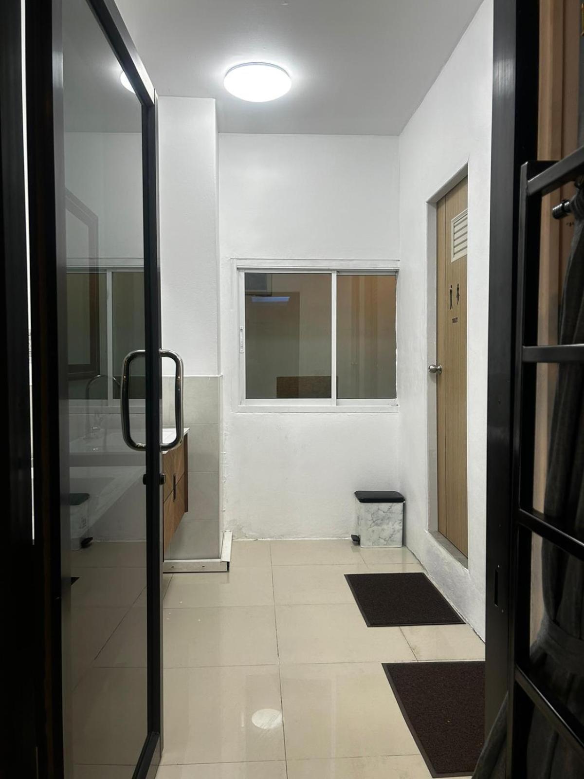 Hotel The Journey New Patong